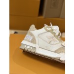 Louis Vuitton Trainer sneakers for couples, style 1A98UX