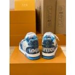 Louis Vuitton Trainer sneakers for couples, style 1A98UX
