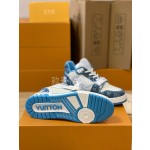 Louis Vuitton Trainer sneakers for couples, style 1A98UX