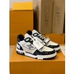 Louis Vuitton Trainer sneakers for couples, style 1A98UX