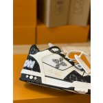 Louis Vuitton Trainer sneakers for couples, style 1A98UX