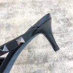 Valentino VT Collection One strap slant heel tow 6.5CM Black