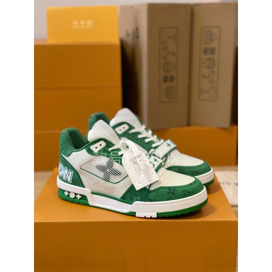 Louis Vuitton Trainer sneakers for couples, style 1A98UX