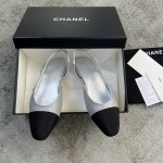 CHANEL especially popular color blocking single shoes continue the classic Chanel characteristics