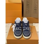 Louis Vuitton Trainer Men's Model 1A98UX