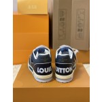 Louis Vuitton Trainer Men's Model 1A98UX