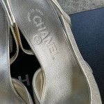 CHANEL especially popular color blocking single shoes continue the classic Chanel characteristics