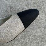 CHANEL especially popular color blocking single shoes continue the classic Chanel characteristics