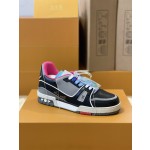 Louis Vuitton Trainer Men's Model 1A98UX