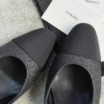 CHANEL especially popular color blocking single shoes continue the classic Chanel characteristics