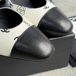 CHANEL especially popular color blocking single shoes continue the classic Chanel characteristics