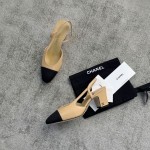 CHANEL especially popular color blocking single shoes continue the classic Chanel characteristics