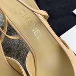 CHANEL especially popular color blocking single shoes continue the classic Chanel characteristics