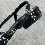 CHANEL especially popular color blocking single shoes continue the classic Chanel characteristics