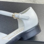 CHANEL latest thick bottom Mary Jane, the thick bottom of the support to make this more vintage warmth