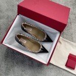 Valentino VT Collection High Heeled Single Shoes 8.5CM Patent Leather Black