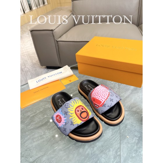Louis Vuitton 2023 lovers mandarin duck shoes