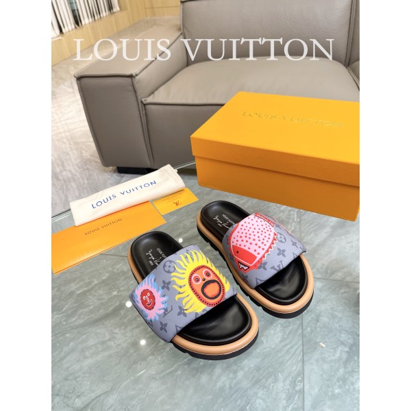 Louis Vuitton 2023 lovers mandarin duck shoes