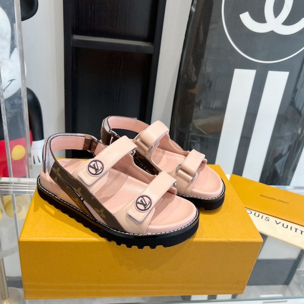 Louis Vuitton 2023 spring and summer beach sandals