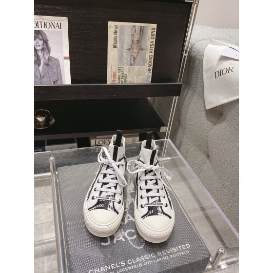 DIOR Rattan Check Casual High Top Board Shoes Fashion Board Shoes Black White