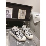 DIOR Rattan Check Casual High Top Board Shoes Fashion Board Shoes Black White