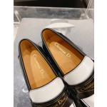 DIOR Early Spring 2023 New Loafers Black and White