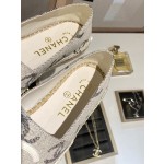 CHANEL fisherman shoes Chanel classic version of the original injection of rubber translucent rubber original color hemp sole