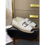 CHANEL fisherman shoes Chanel classic version of the original injection of rubber translucent rubber original color hemp sole