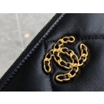 𝗖𝗛𝗔𝗘𝗡𝗟✦Classic 19 Series Imported Channel Special Lambskin🐑 Carry-on Clutch Bag Classic ➼ Black Gold