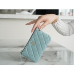 𝗖𝗛𝗔𝗘𝗡𝗟✦ Channel custom calfskin 🐂 Classic mini zippered carry-on bag Tiffany blue 💖