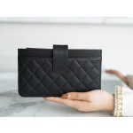 𝗖𝗛𝗔𝗘𝗡𝗟✦ Made of imported channel custom fine grain embossed calfskin 🐂 Classic 3-in-1 phone bag Black Gold