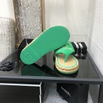 CHANEL 2022 knitted flip-flops fashionable and versatile series Imported custom towel fabric