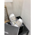 CHANEL 2022 early spring latest honey slippers fashion versatile series imported sheepskin cushioned feet