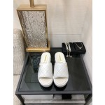 CHANEL 2022 early spring latest slope heel slippers fashionable and versatile series wear-resistant rubber outsole