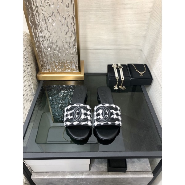 CHANEL 2023 spring and summer latest electric embroidery honey slippers Imported leather outsole