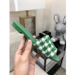 CHANEL 2023 spring and summer latest electric embroidery honey slippers Imported leather outsole