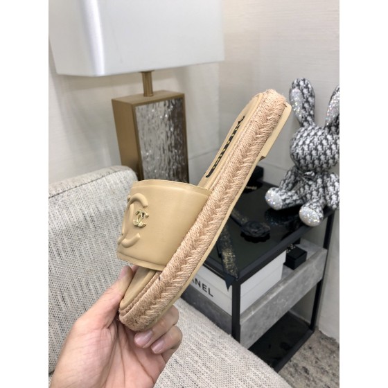 CHANEL 2023 spring and summer latest electric embroidery honey slippers Imported leather outsole