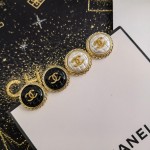 CHANEL🇫🇷Xiaoxiang Doudou agate pearl letter new stud earrings