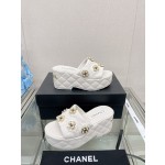 CHANEL water table thick bottom pearl flower slippers original rubber sole