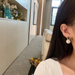 CHANEL🇫🇷Xiaoxiang Tassel Pearl Square Small Light Bulb Stud Earrings