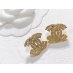 CHANEL🇫🇷Xiaoxiang square diamond letter crystal diamond stud earrings