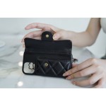 𝗖𝗛𝗔𝗘𝗡𝗟✦2021 𝗦𝘀 Spring/Summer New Gold Ball Chain Phone Case (for 📱iphone12/12pro)