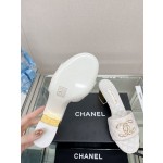 CHANEL 23Ss new diamond check chain double C buckle metal heel slippers sheepskin lining