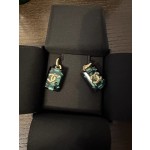 CHANEL🇫🇷Xiaoxiang emerald sugar cube letter earrings