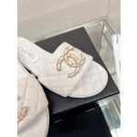 CHANEL 23Ss new diamond check chain double C buckle metal heel slippers sheepskin lining