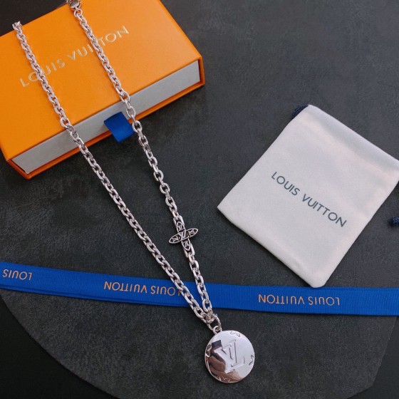 Louis Vuitton vintage silver necklace, couple's version, chain length 60 cm, changeable