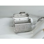 𝗖𝗛𝗔𝗘𝗡𝗟✦ Flowing rhinestone 𝟮𝟮𝗣 rhinestone metal necklace bag