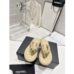 CHANEL summer new bread flip-flops clip toe flip-flops beach sandals