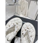 CHANEL summer new bread flip-flops clip toe flip-flops beach sandals