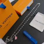 Louis Vuitton vintage silver necklace, couple's version, chain length 60 cm, changeable